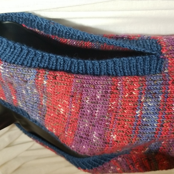 Multicolor V-Neck Sweater Vest - Picture 3 of 3